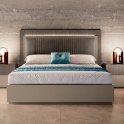 Итальянская кровать Essenza soft